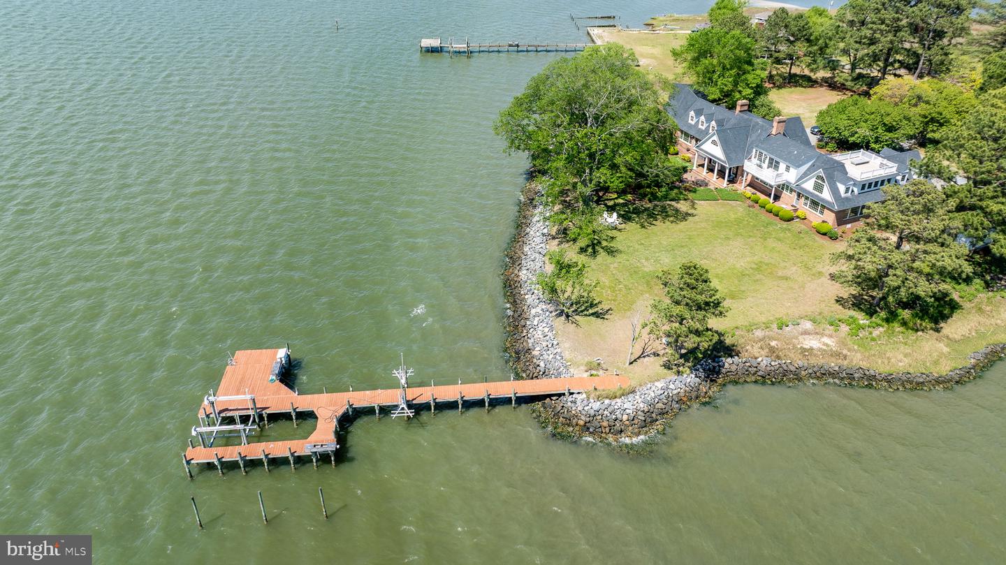 6454 CARMINES ISLAND LN, HAYES, Virginia 23072, 5 Bedrooms Bedrooms, ,4 BathroomsBathrooms,Residential,For sale,6454 CARMINES ISLAND LN,VAGV2000130 MLS # VAGV2000130