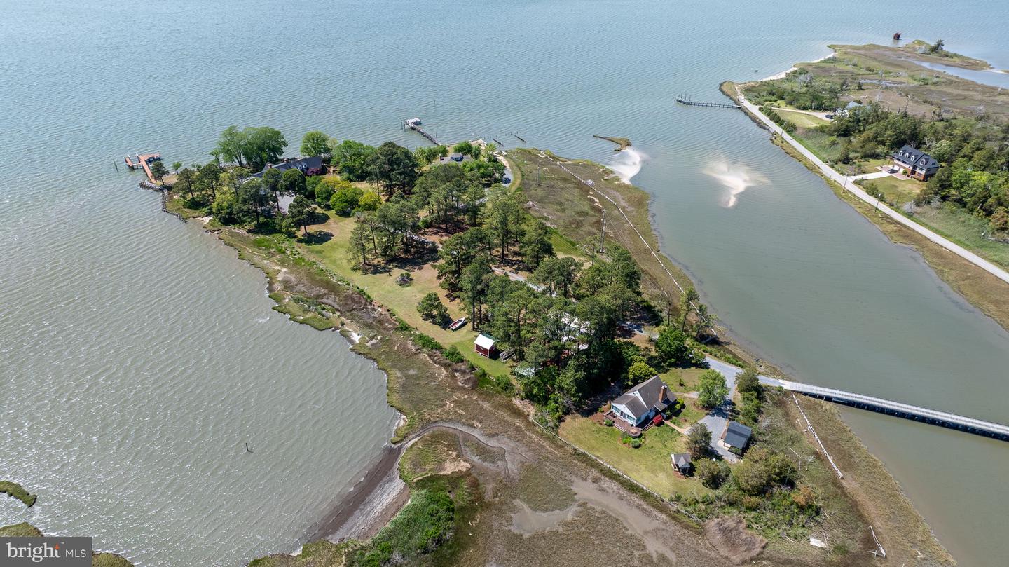 6454 CARMINES ISLAND LN, HAYES, Virginia 23072, 5 Bedrooms Bedrooms, ,4 BathroomsBathrooms,Residential,For sale,6454 CARMINES ISLAND LN,VAGV2000130 MLS # VAGV2000130