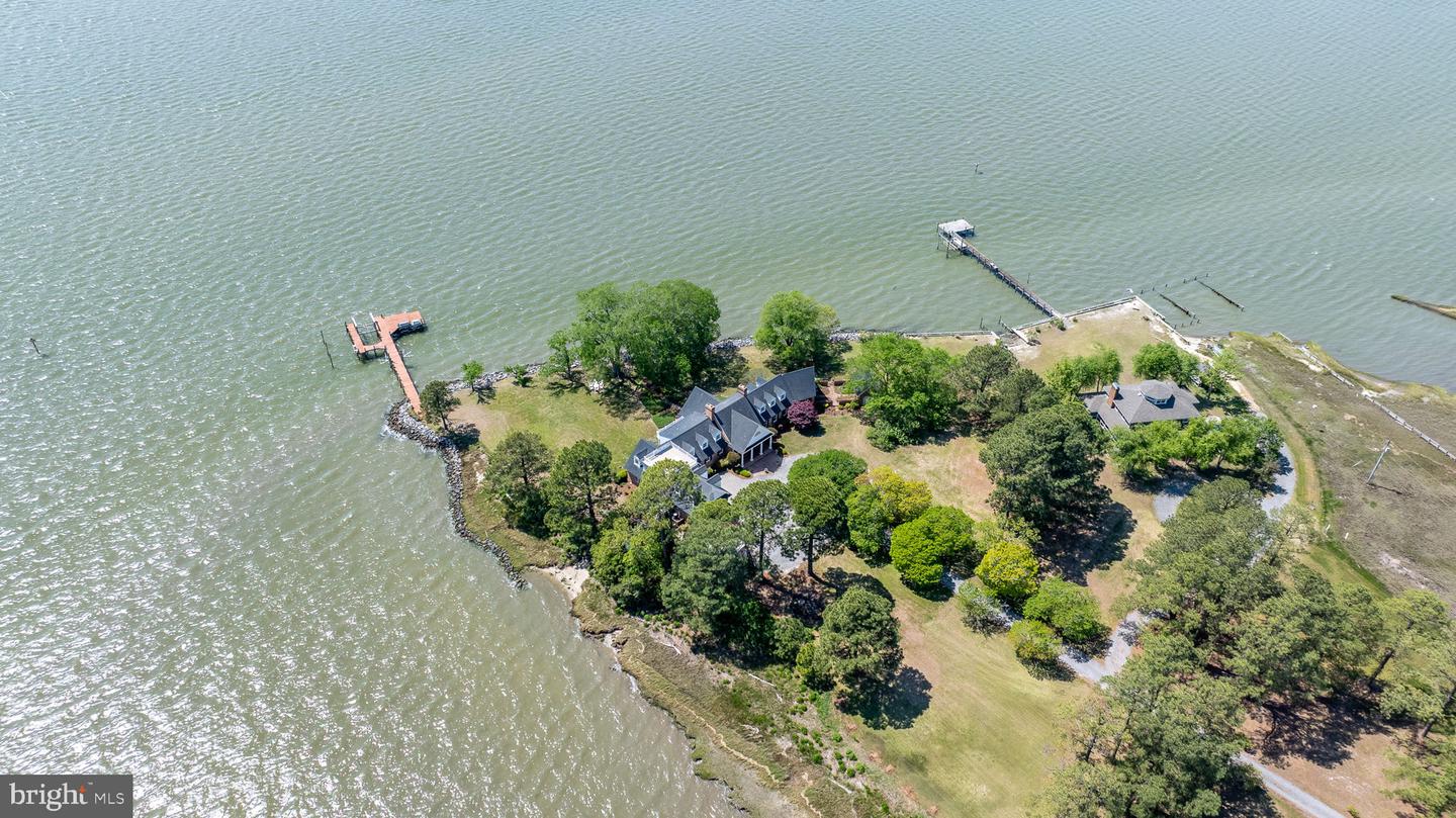 6454 CARMINES ISLAND LN, HAYES, Virginia 23072, 5 Bedrooms Bedrooms, ,4 BathroomsBathrooms,Residential,For sale,6454 CARMINES ISLAND LN,VAGV2000130 MLS # VAGV2000130