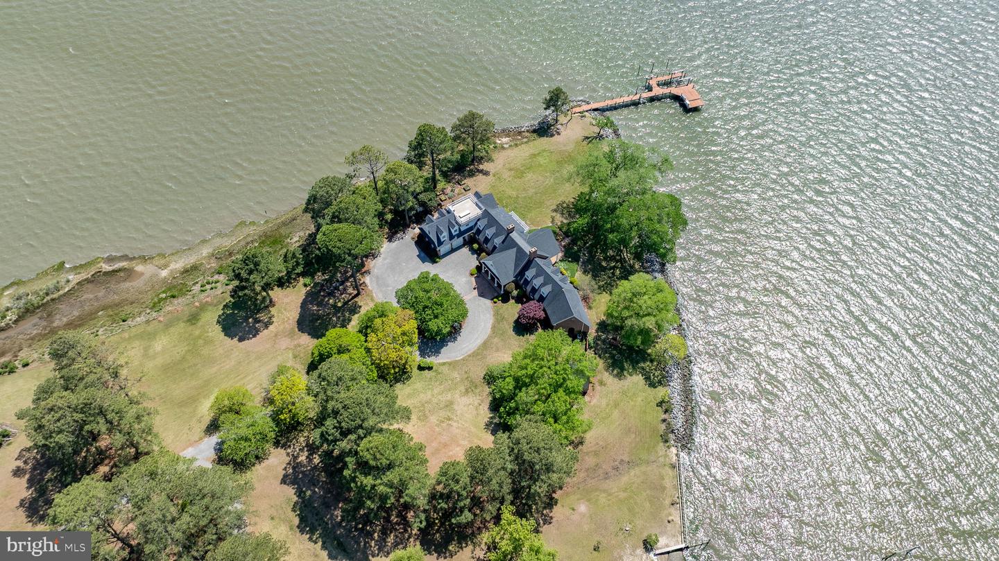 6454 CARMINES ISLAND LN, HAYES, Virginia 23072, 5 Bedrooms Bedrooms, ,4 BathroomsBathrooms,Residential,For sale,6454 CARMINES ISLAND LN,VAGV2000130 MLS # VAGV2000130