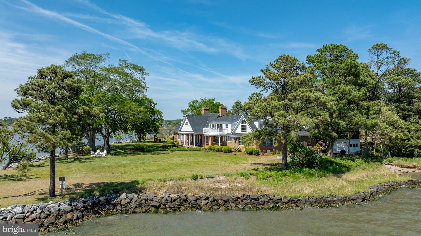 6454 CARMINES ISLAND LN, HAYES, Virginia 23072, 5 Bedrooms Bedrooms, ,4 BathroomsBathrooms,Residential,For sale,6454 CARMINES ISLAND LN,VAGV2000130 MLS # VAGV2000130