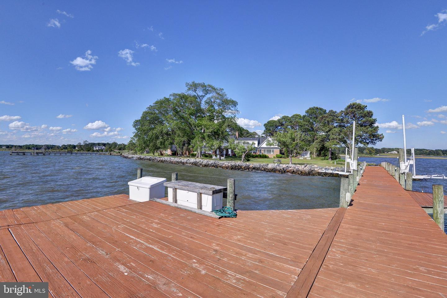 6454 CARMINES ISLAND LN, HAYES, Virginia 23072, 5 Bedrooms Bedrooms, ,4 BathroomsBathrooms,Residential,For sale,6454 CARMINES ISLAND LN,VAGV2000130 MLS # VAGV2000130