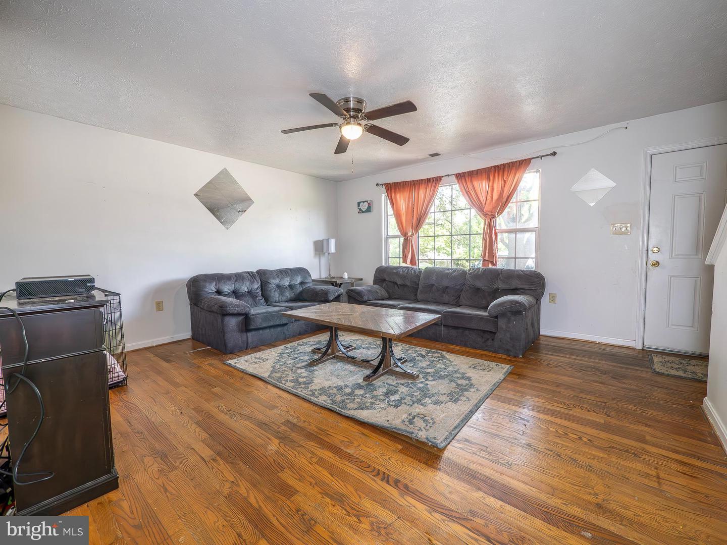 372 VALLEY MILL RD, WINCHESTER, Virginia 22602, 3 Bedrooms Bedrooms, ,1 BathroomBathrooms,Residential,For sale,372 VALLEY MILL RD,VAFV2034060 MLS # VAFV2034060