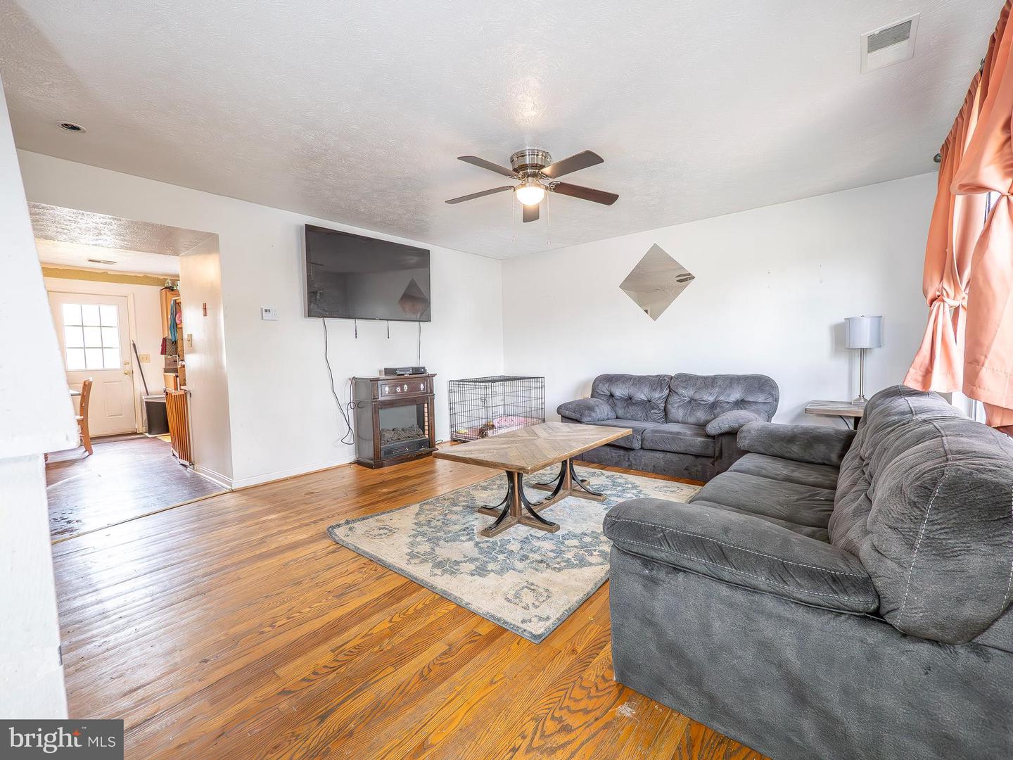 372 VALLEY MILL RD, WINCHESTER, Virginia 22602, 3 Bedrooms Bedrooms, ,1 BathroomBathrooms,Residential,For sale,372 VALLEY MILL RD,VAFV2034060 MLS # VAFV2034060