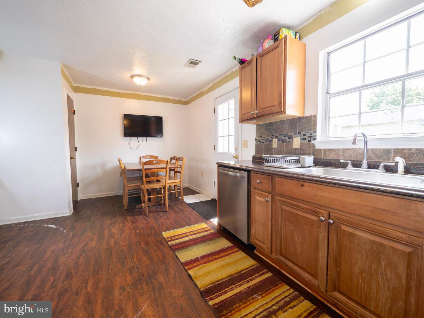 372 VALLEY MILL RD, WINCHESTER, Virginia 22602, 3 Bedrooms Bedrooms, ,1 BathroomBathrooms,Residential,For sale,372 VALLEY MILL RD,VAFV2034060 MLS # VAFV2034060