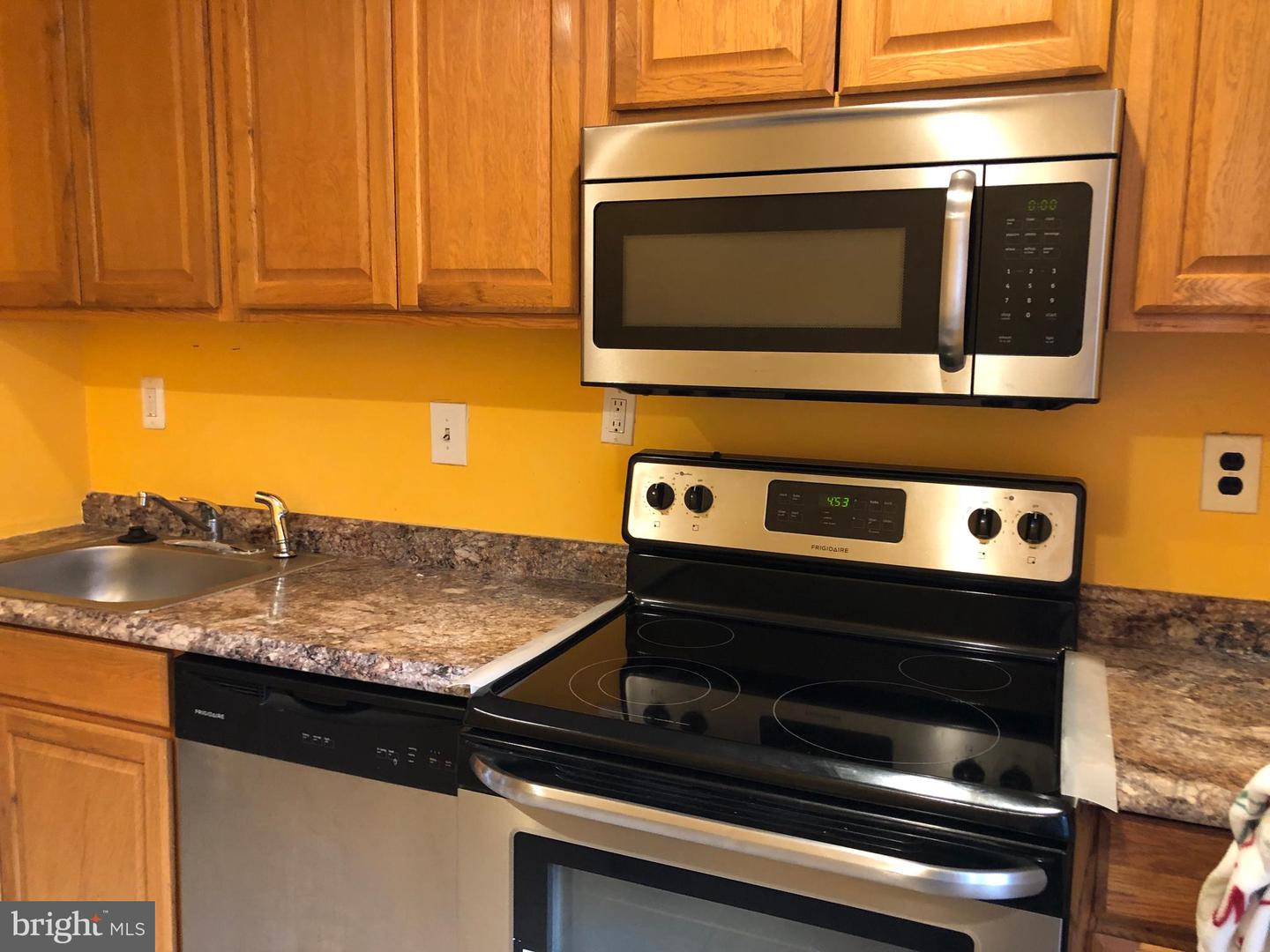 2129 SUITLAND TER SE #202, WASHINGTON, District Of Columbia 20020, 2 Bedrooms Bedrooms, ,1 BathroomBathrooms,Residential,For sale,2129 SUITLAND TER SE #202,DCDC2199932 MLS # DCDC2199932