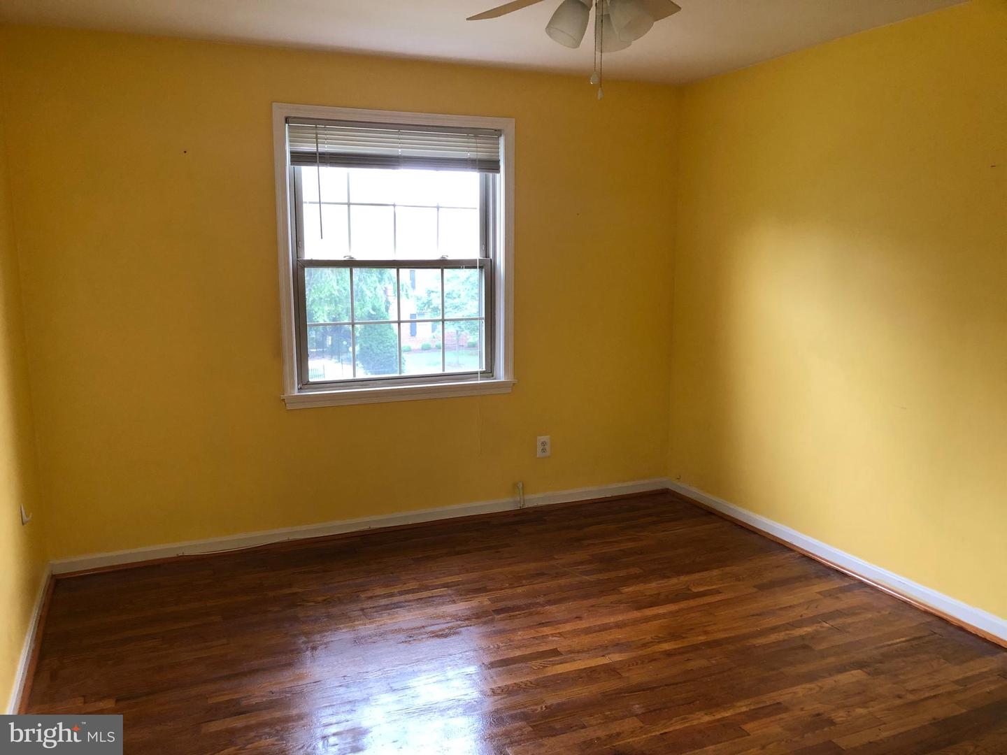2129 SUITLAND TER SE #202, WASHINGTON, District Of Columbia 20020, 2 Bedrooms Bedrooms, ,1 BathroomBathrooms,Residential,For sale,2129 SUITLAND TER SE #202,DCDC2199932 MLS # DCDC2199932