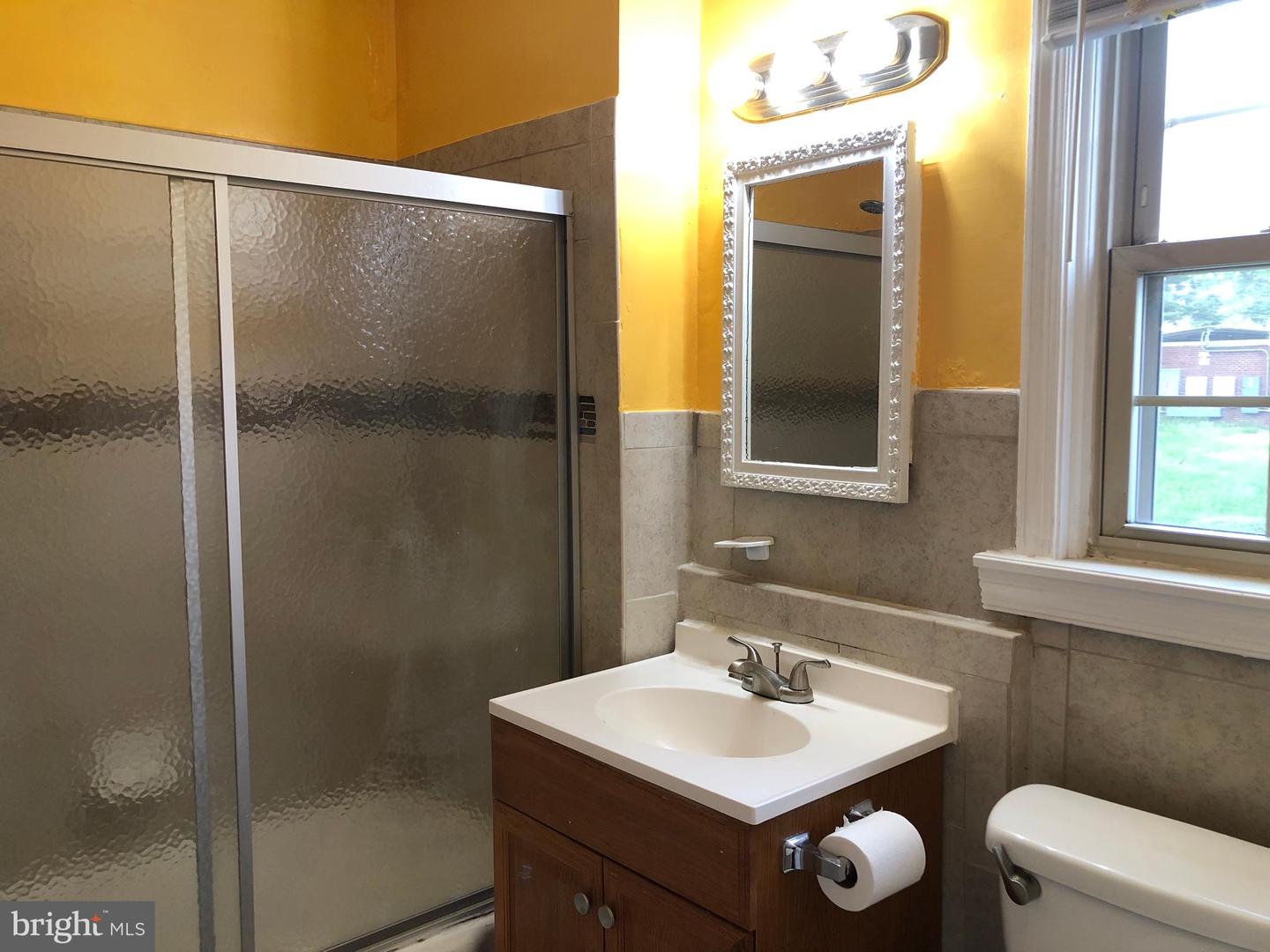 2129 SUITLAND TER SE #202, WASHINGTON, District Of Columbia 20020, 2 Bedrooms Bedrooms, ,1 BathroomBathrooms,Residential,For sale,2129 SUITLAND TER SE #202,DCDC2199932 MLS # DCDC2199932