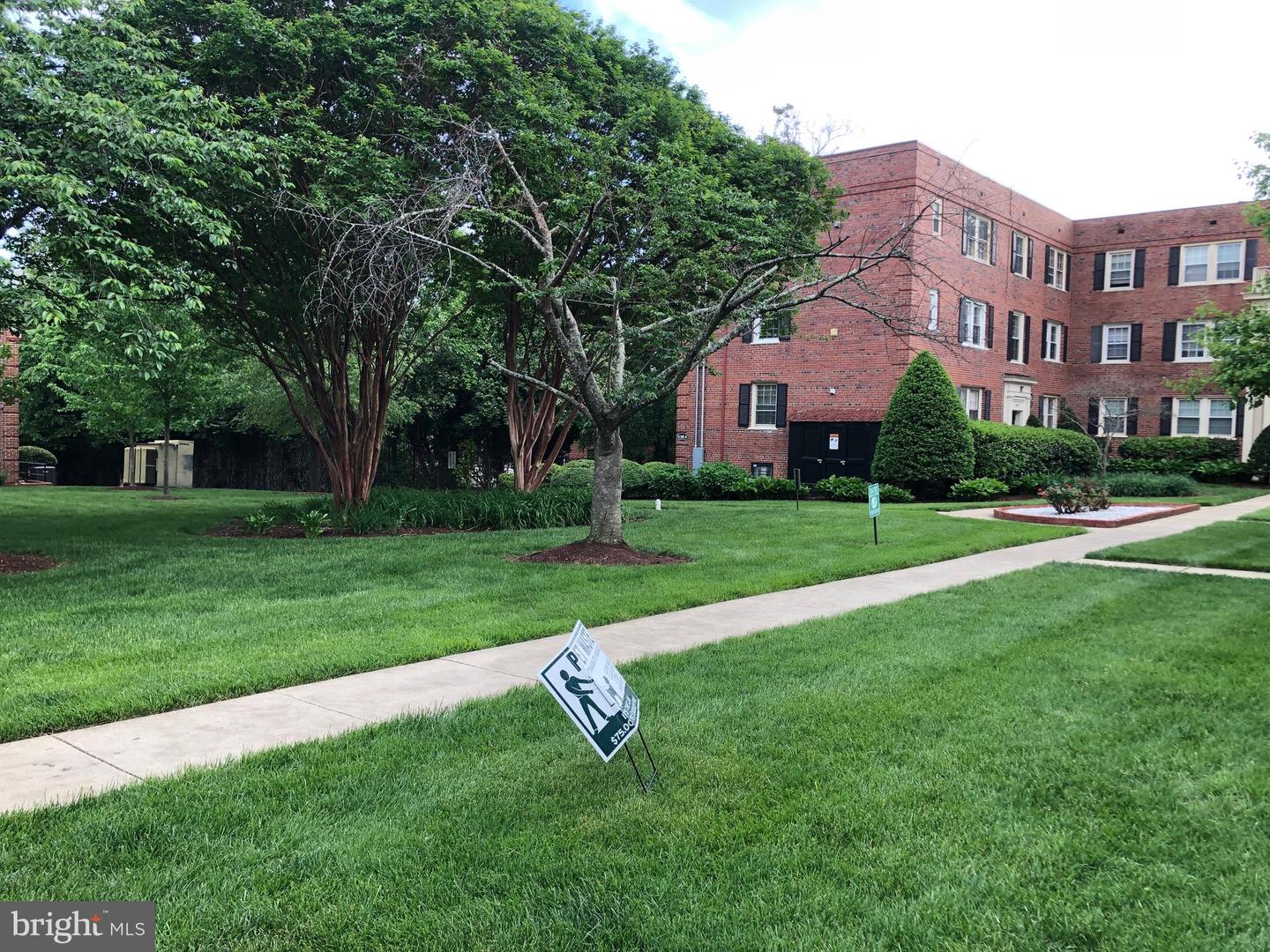 2129 SUITLAND TER SE #202, WASHINGTON, District Of Columbia 20020, 2 Bedrooms Bedrooms, ,1 BathroomBathrooms,Residential,For sale,2129 SUITLAND TER SE #202,DCDC2199932 MLS # DCDC2199932