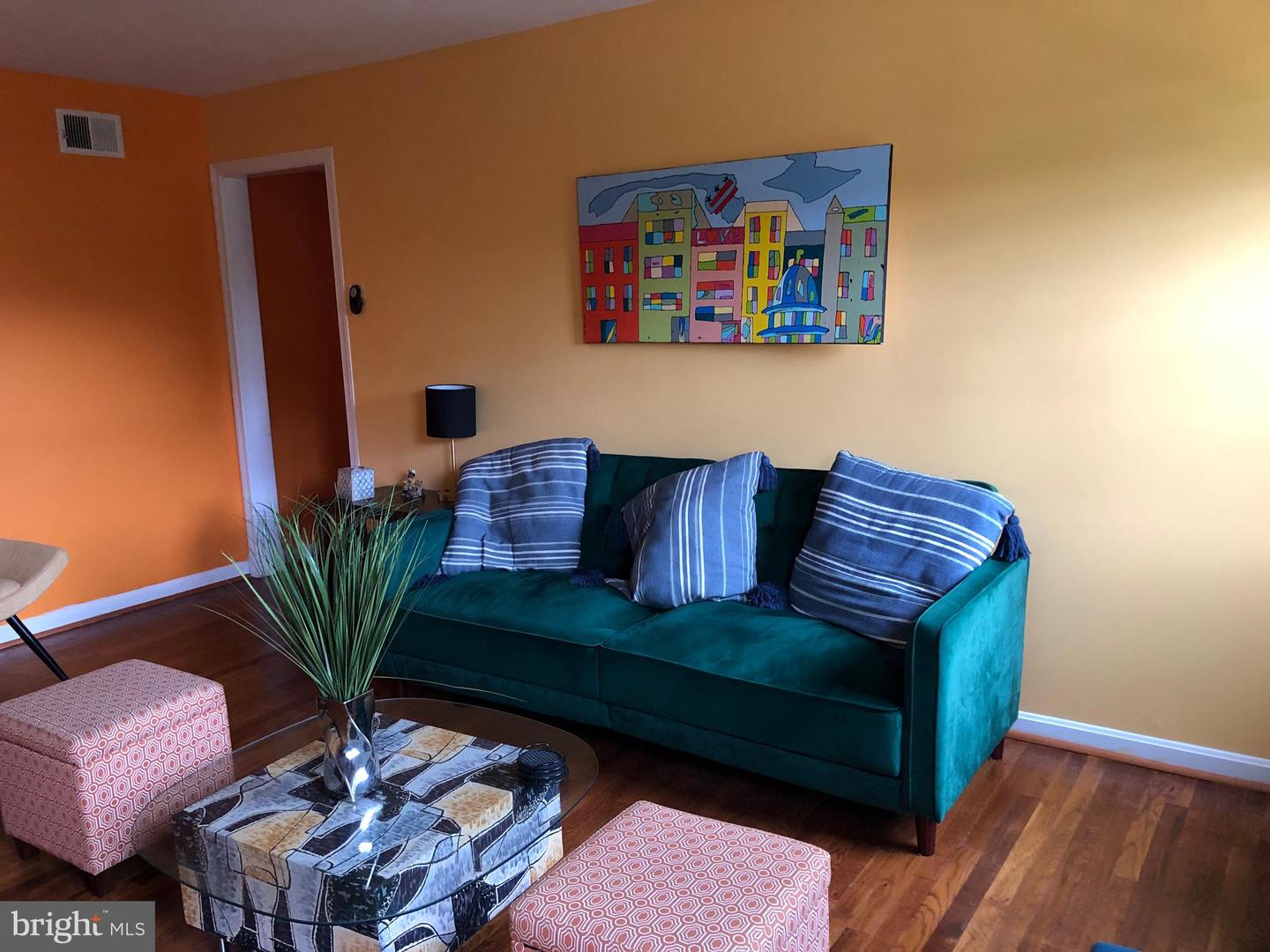 2129 SUITLAND TER SE #202, WASHINGTON, District Of Columbia 20020, 2 Bedrooms Bedrooms, ,1 BathroomBathrooms,Residential,For sale,2129 SUITLAND TER SE #202,DCDC2199932 MLS # DCDC2199932