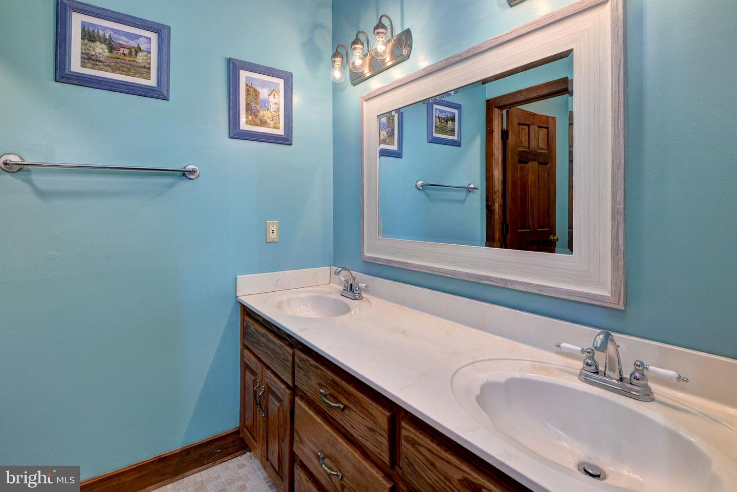 7814 O NEIL, GLOUCESTER, Virginia 23061, 4 Bedrooms Bedrooms, 11 Rooms Rooms,3 BathroomsBathrooms,Residential,For sale,7814 O NEIL,VAGV2000128 MLS # VAGV2000128