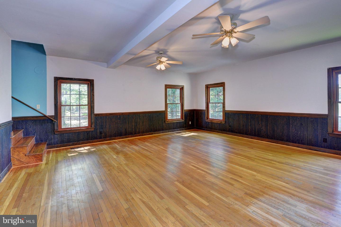 7814 O NEIL, GLOUCESTER, Virginia 23061, 4 Bedrooms Bedrooms, 11 Rooms Rooms,3 BathroomsBathrooms,Residential,For sale,7814 O NEIL,VAGV2000128 MLS # VAGV2000128
