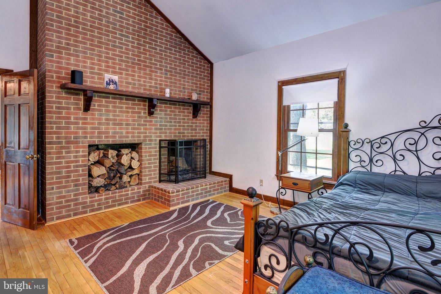 7814 O NEIL, GLOUCESTER, Virginia 23061, 4 Bedrooms Bedrooms, 11 Rooms Rooms,3 BathroomsBathrooms,Residential,For sale,7814 O NEIL,VAGV2000128 MLS # VAGV2000128