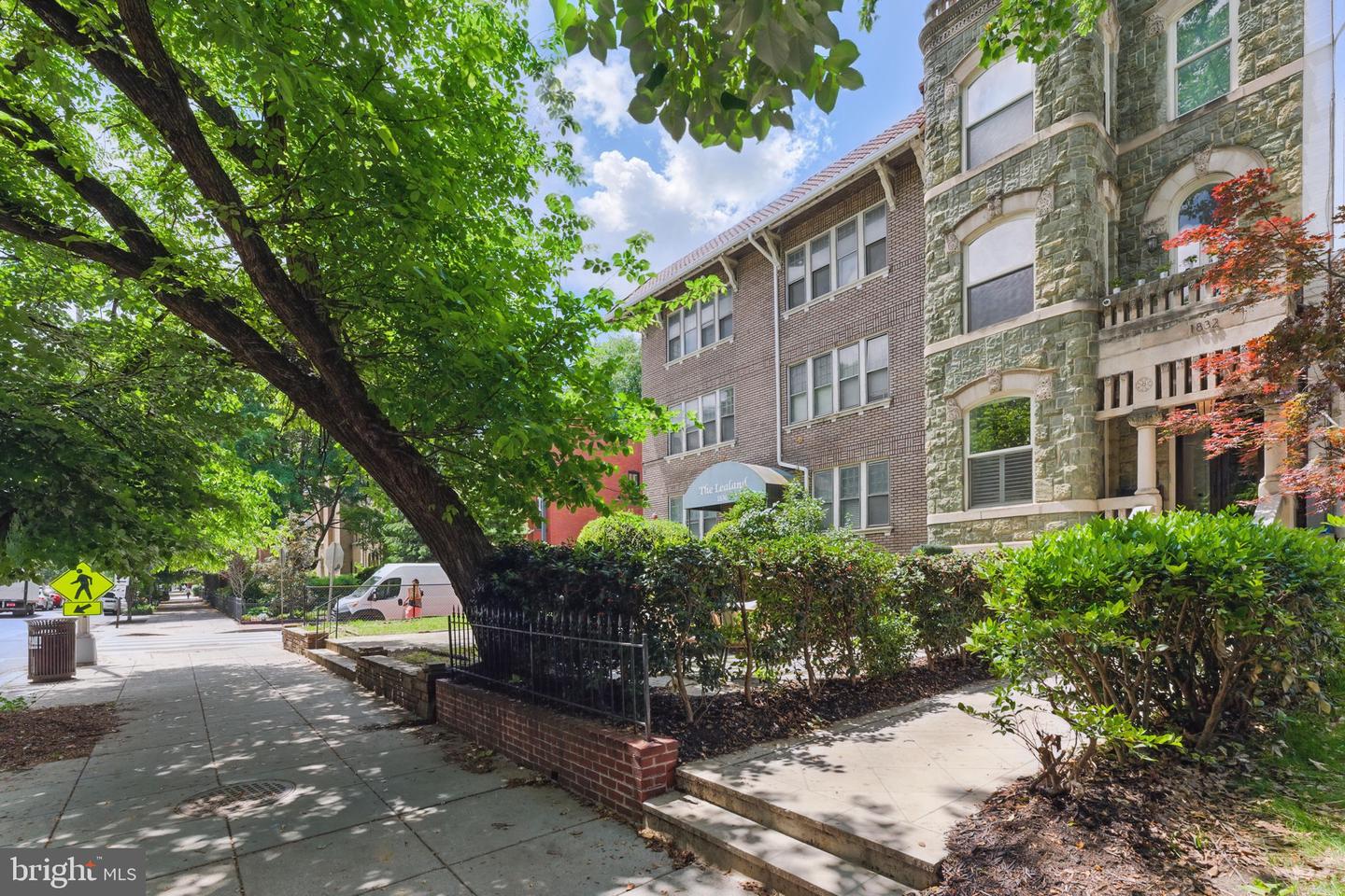 1832 16TH ST NW #2, WASHINGTON, District Of Columbia 20009, 2 Bedrooms Bedrooms, ,2 BathroomsBathrooms,Residential,For sale,1832 16TH ST NW #2,DCDC2199846 MLS # DCDC2199846