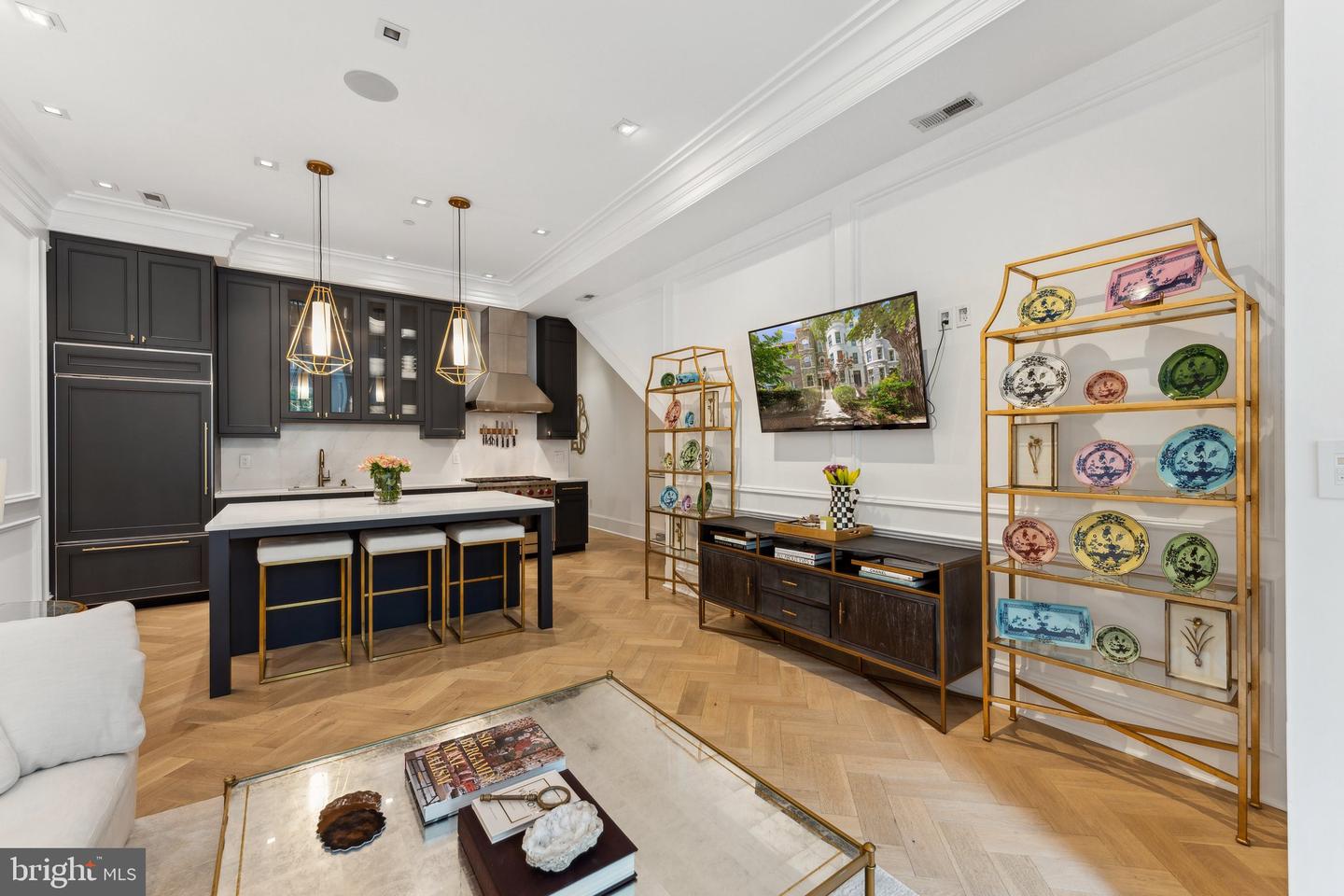 1832 16TH ST NW #2, WASHINGTON, District Of Columbia 20009, 2 Bedrooms Bedrooms, ,2 BathroomsBathrooms,Residential,For sale,1832 16TH ST NW #2,DCDC2199846 MLS # DCDC2199846