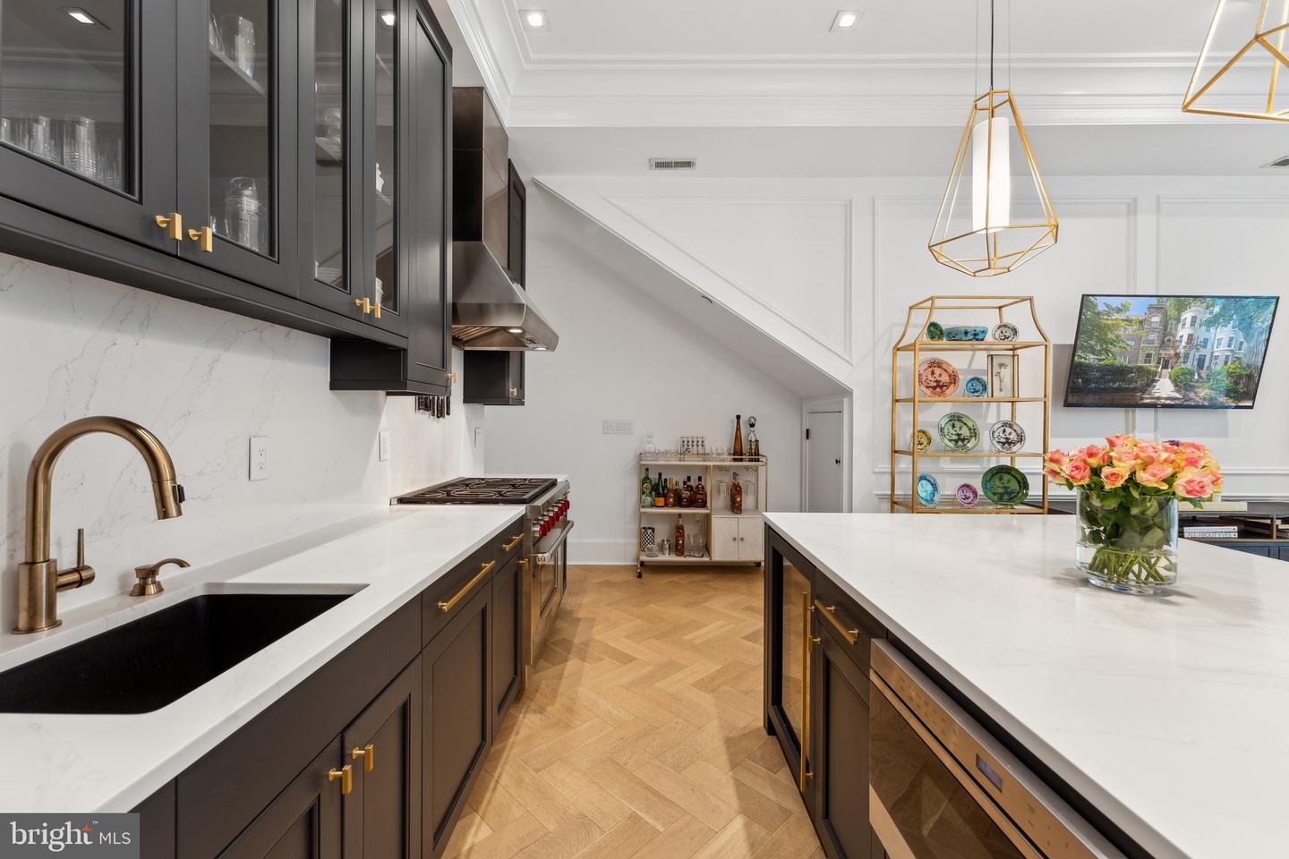 1832 16TH ST NW #2, WASHINGTON, District Of Columbia 20009, 2 Bedrooms Bedrooms, ,2 BathroomsBathrooms,Residential,For sale,1832 16TH ST NW #2,DCDC2199846 MLS # DCDC2199846