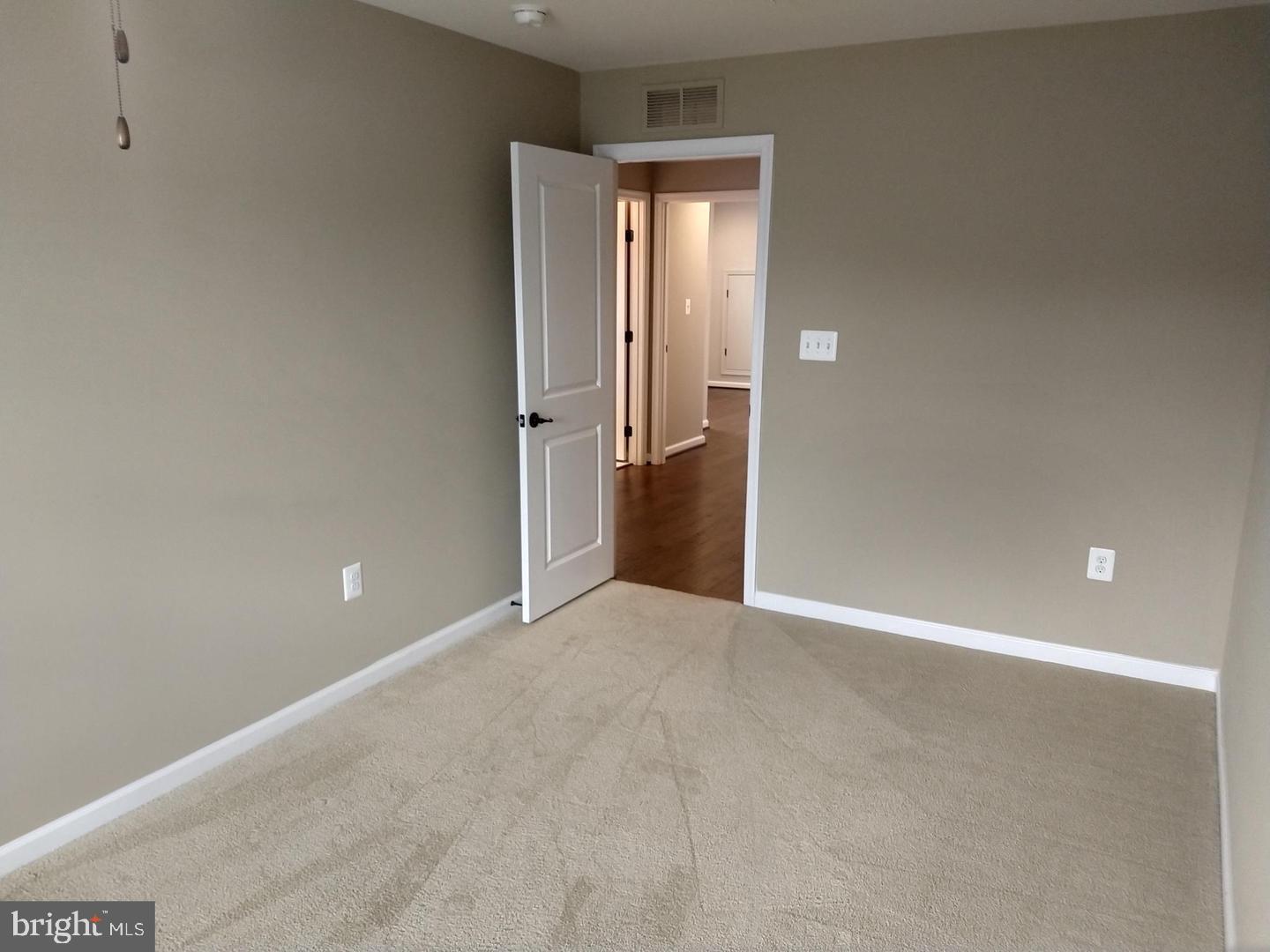 41736 MCDIVITT TER, ALDIE, Virginia 20105, 4 Bedrooms Bedrooms, 3 Rooms Rooms,2 BathroomsBathrooms,Residential,For sale,41736 MCDIVITT TER,VALO2096054 MLS # VALO2096054