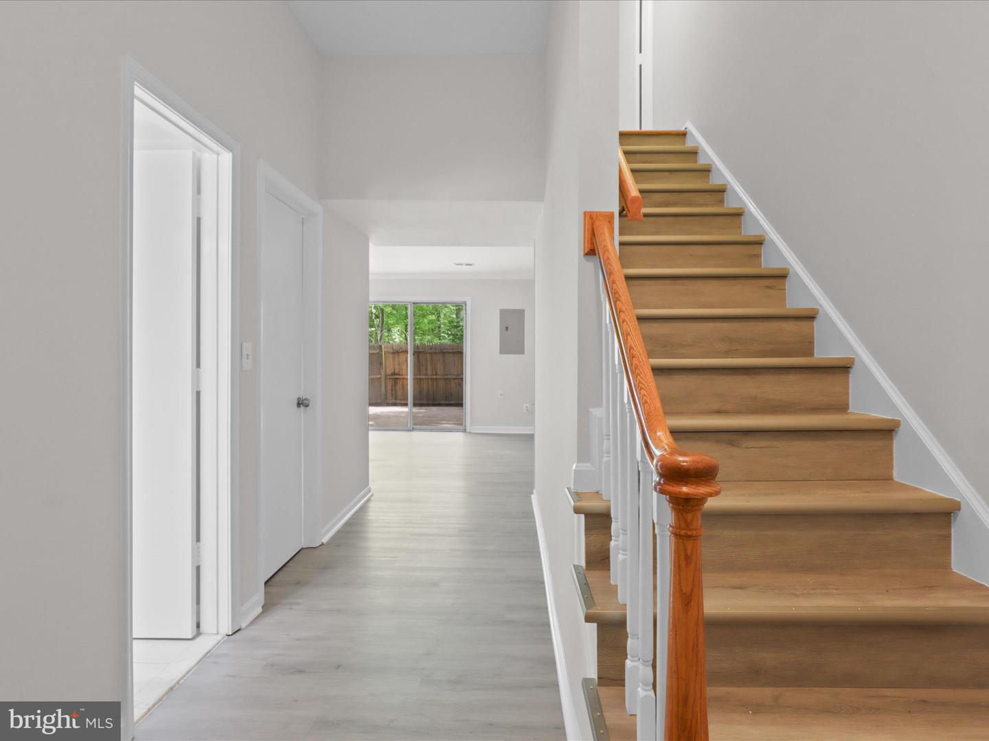 5929 KINGSFORD RD #372, SPRINGFIELD, Virginia 22152, 3 Bedrooms Bedrooms, 11 Rooms Rooms,2 BathroomsBathrooms,Residential,For sale,5929 KINGSFORD RD #372,VAFX2239696 MLS # VAFX2239696