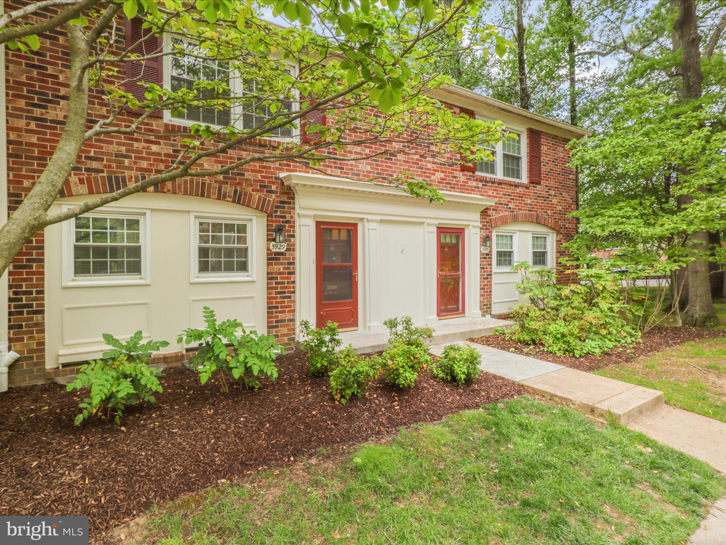 5929 KINGSFORD RD #372, SPRINGFIELD, Virginia 22152, 3 Bedrooms Bedrooms, 11 Rooms Rooms,2 BathroomsBathrooms,Residential,For sale,5929 KINGSFORD RD #372,VAFX2239696 MLS # VAFX2239696