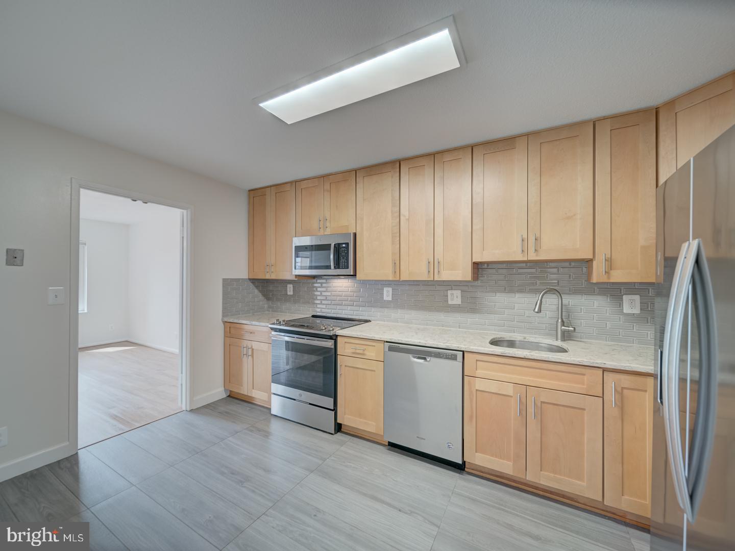 8340 GREENSBORO DRIVE #907, MCLEAN, Virginia 22102, 2 Bedrooms Bedrooms, ,2 BathroomsBathrooms,Residential,For sale,8340 GREENSBORO DRIVE #907,VAFX2239916 MLS # VAFX2239916