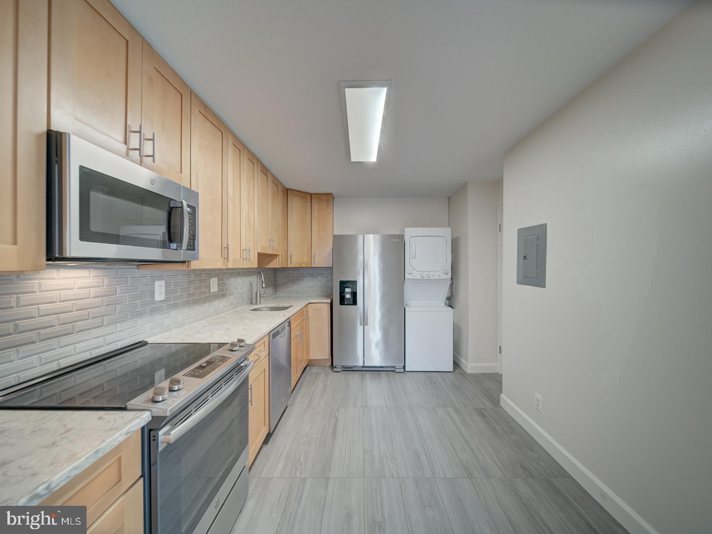 8340 GREENSBORO DRIVE #907, MCLEAN, Virginia 22102, 2 Bedrooms Bedrooms, ,2 BathroomsBathrooms,Residential,For sale,8340 GREENSBORO DRIVE #907,VAFX2239916 MLS # VAFX2239916