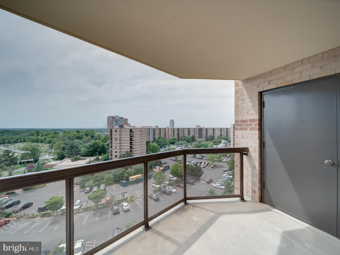 8340 GREENSBORO DRIVE #907, MCLEAN, Virginia 22102, 2 Bedrooms Bedrooms, ,2 BathroomsBathrooms,Residential,For sale,8340 GREENSBORO DRIVE #907,VAFX2239916 MLS # VAFX2239916