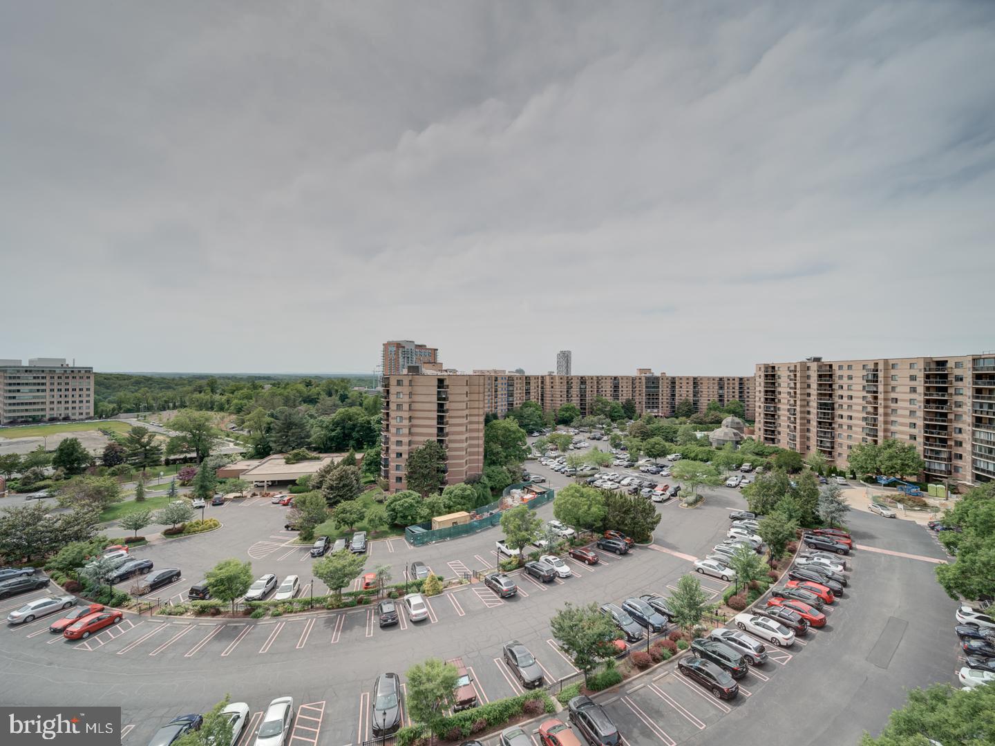 8340 GREENSBORO DRIVE #907, MCLEAN, Virginia 22102, 2 Bedrooms Bedrooms, ,2 BathroomsBathrooms,Residential,For sale,8340 GREENSBORO DRIVE #907,VAFX2239916 MLS # VAFX2239916