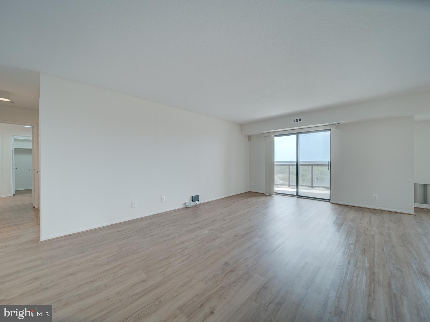 8340 GREENSBORO DRIVE #907, MCLEAN, Virginia 22102, 2 Bedrooms Bedrooms, ,2 BathroomsBathrooms,Residential,For sale,8340 GREENSBORO DRIVE #907,VAFX2239916 MLS # VAFX2239916