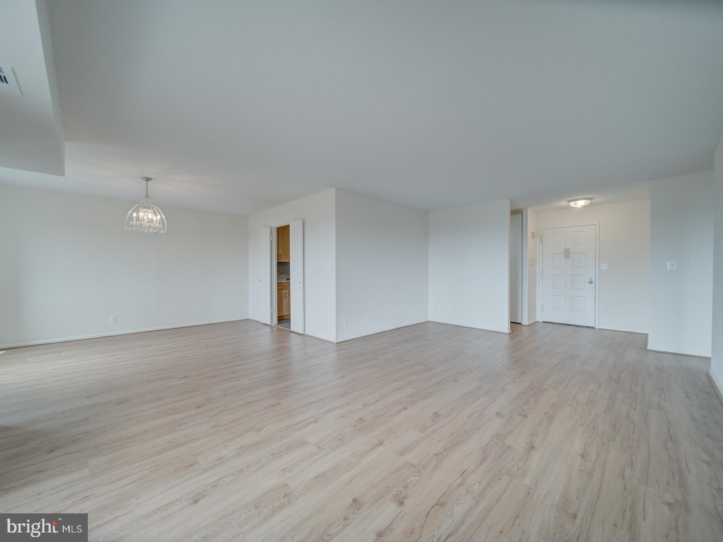 8340 GREENSBORO DRIVE #907, MCLEAN, Virginia 22102, 2 Bedrooms Bedrooms, ,2 BathroomsBathrooms,Residential,For sale,8340 GREENSBORO DRIVE #907,VAFX2239916 MLS # VAFX2239916