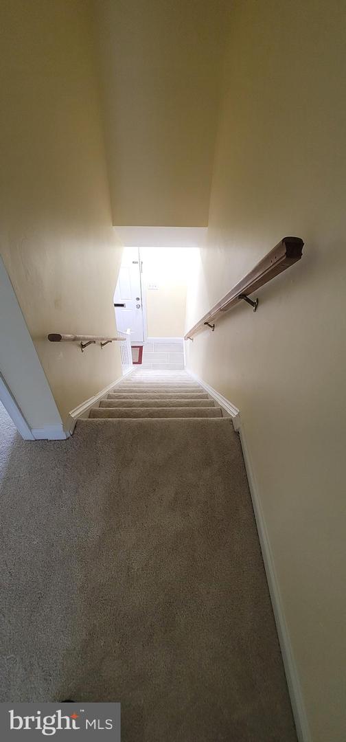 16620 GALT CT, WOODBRIDGE, Virginia 22191, 4 Bedrooms Bedrooms, ,2 BathroomsBathrooms,Residential,For sale,16620 GALT CT,VAPW2094390 MLS # VAPW2094390