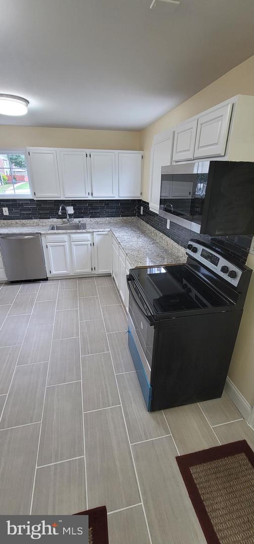 16620 GALT CT, WOODBRIDGE, Virginia 22191, 4 Bedrooms Bedrooms, ,2 BathroomsBathrooms,Residential,For sale,16620 GALT CT,VAPW2094390 MLS # VAPW2094390