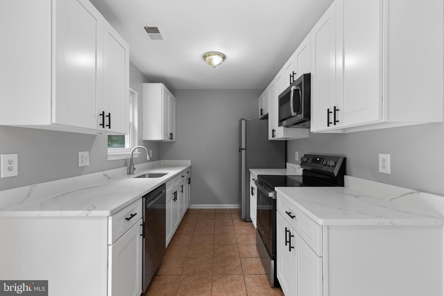 1239 THOMAS JEFFERSON PL, FREDERICKSBURG, Virginia 22405, 3 Bedrooms Bedrooms, ,2 BathroomsBathrooms,Residential,For sale,1239 THOMAS JEFFERSON PL,VAST2038688 MLS # VAST2038688