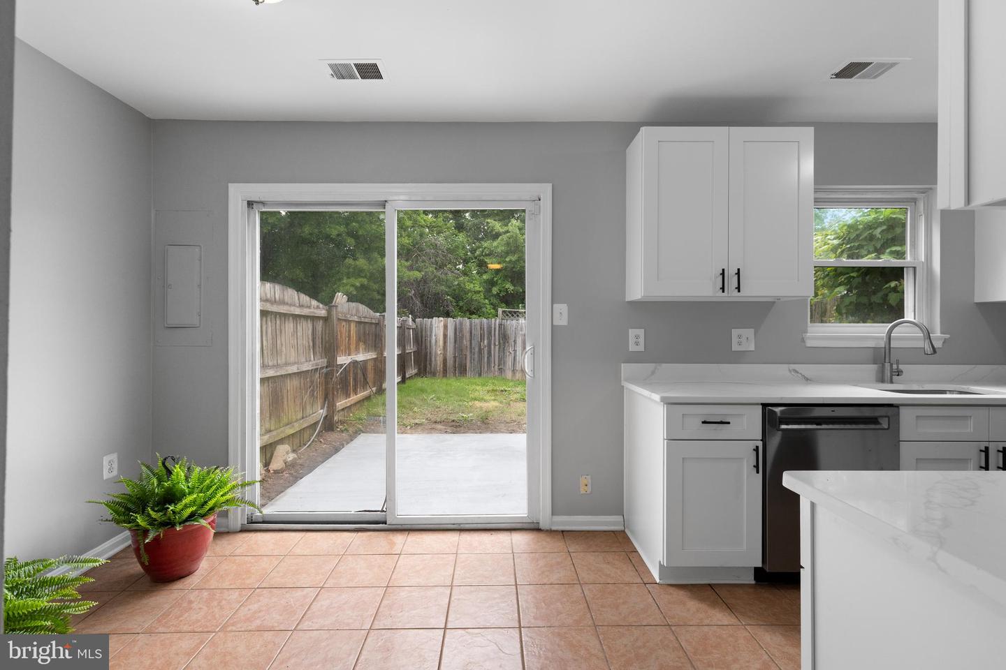 1239 THOMAS JEFFERSON PL, FREDERICKSBURG, Virginia 22405, 3 Bedrooms Bedrooms, ,2 BathroomsBathrooms,Residential,For sale,1239 THOMAS JEFFERSON PL,VAST2038688 MLS # VAST2038688