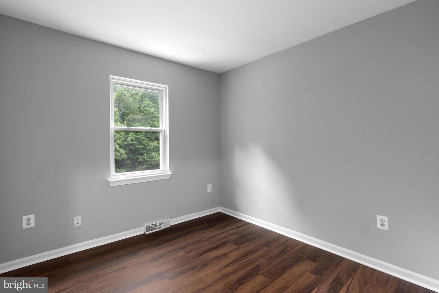 1239 THOMAS JEFFERSON PL, FREDERICKSBURG, Virginia 22405, 3 Bedrooms Bedrooms, ,2 BathroomsBathrooms,Residential,For sale,1239 THOMAS JEFFERSON PL,VAST2038688 MLS # VAST2038688