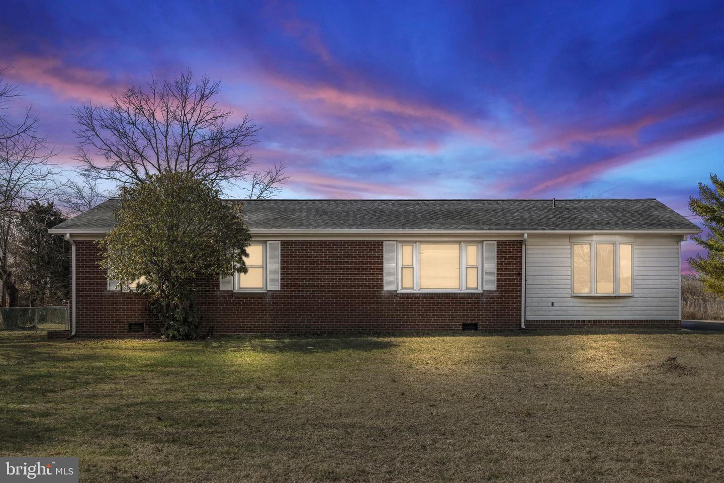 10012 LAKE JACKSON DR, MANASSAS, Virginia 20110, 4 Bedrooms Bedrooms, ,2 BathroomsBathrooms,Residential,For sale,10012 LAKE JACKSON DR,VAMN2008298 MLS # VAMN2008298