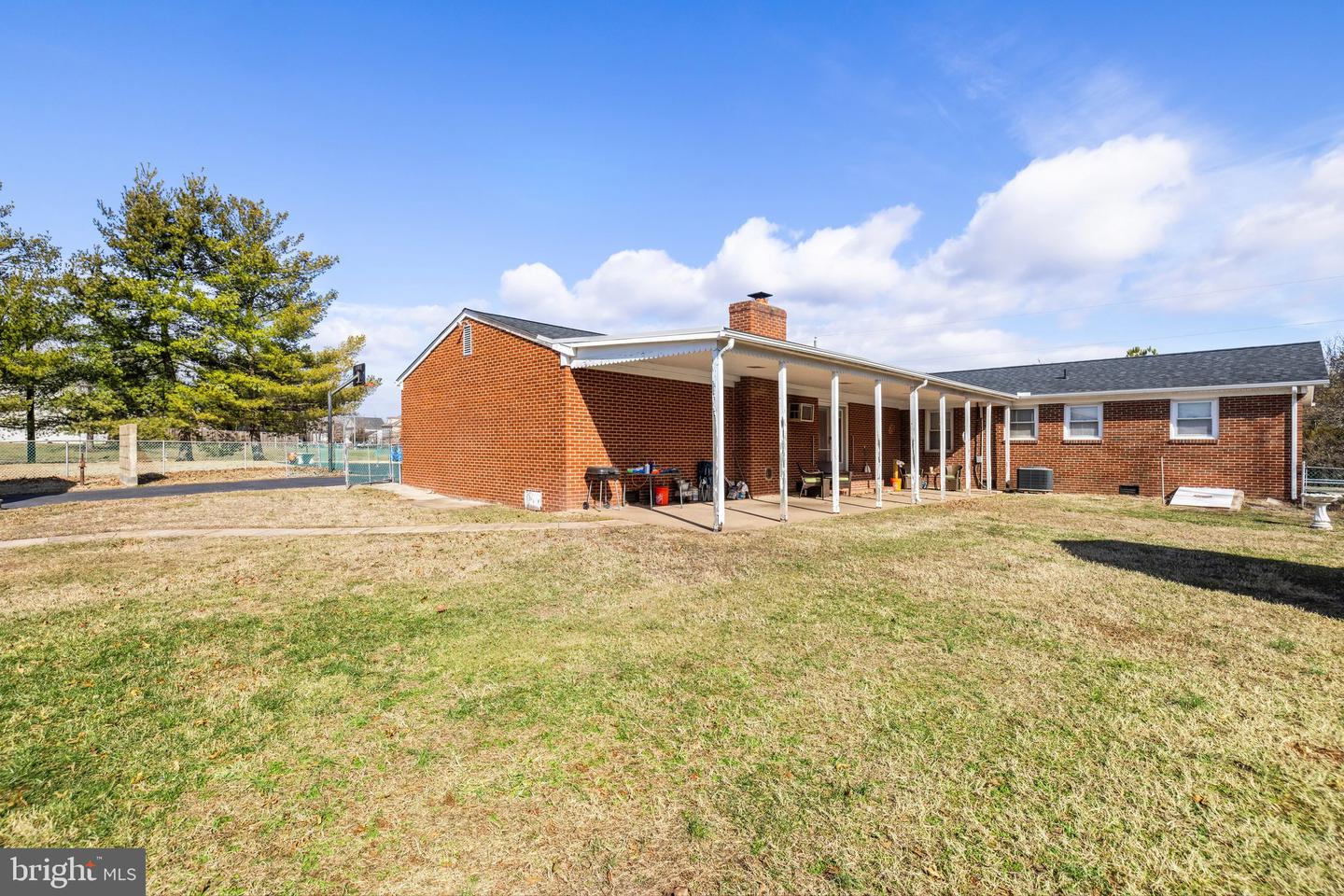 10012 LAKE JACKSON DR, MANASSAS, Virginia 20110, 4 Bedrooms Bedrooms, ,2 BathroomsBathrooms,Residential,For sale,10012 LAKE JACKSON DR,VAMN2008298 MLS # VAMN2008298