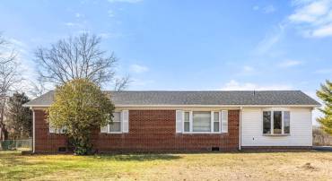 10012 LAKE JACKSON DR, MANASSAS, Virginia 20110, 4 Bedrooms Bedrooms, ,2 BathroomsBathrooms,Residential,For sale,10012 LAKE JACKSON DR,VAMN2008298 MLS # VAMN2008298