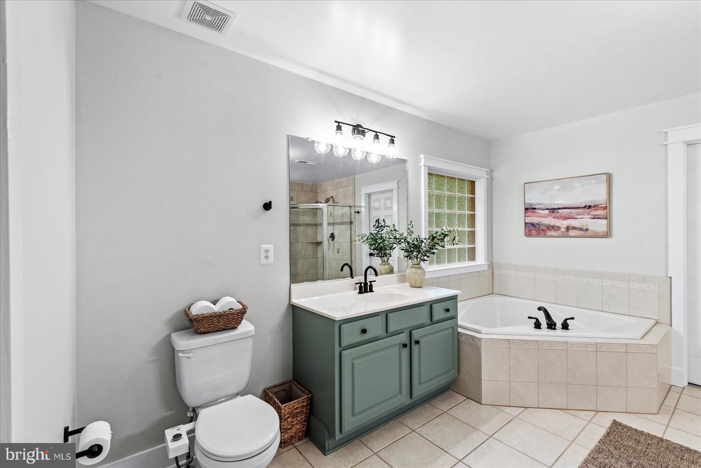 13515 PERIMETER DR, FREDERICKSBURG, Virginia 22407, 5 Bedrooms Bedrooms, ,3 BathroomsBathrooms,Residential,For sale,13515 PERIMETER DR,VASP2032992 MLS # VASP2032992