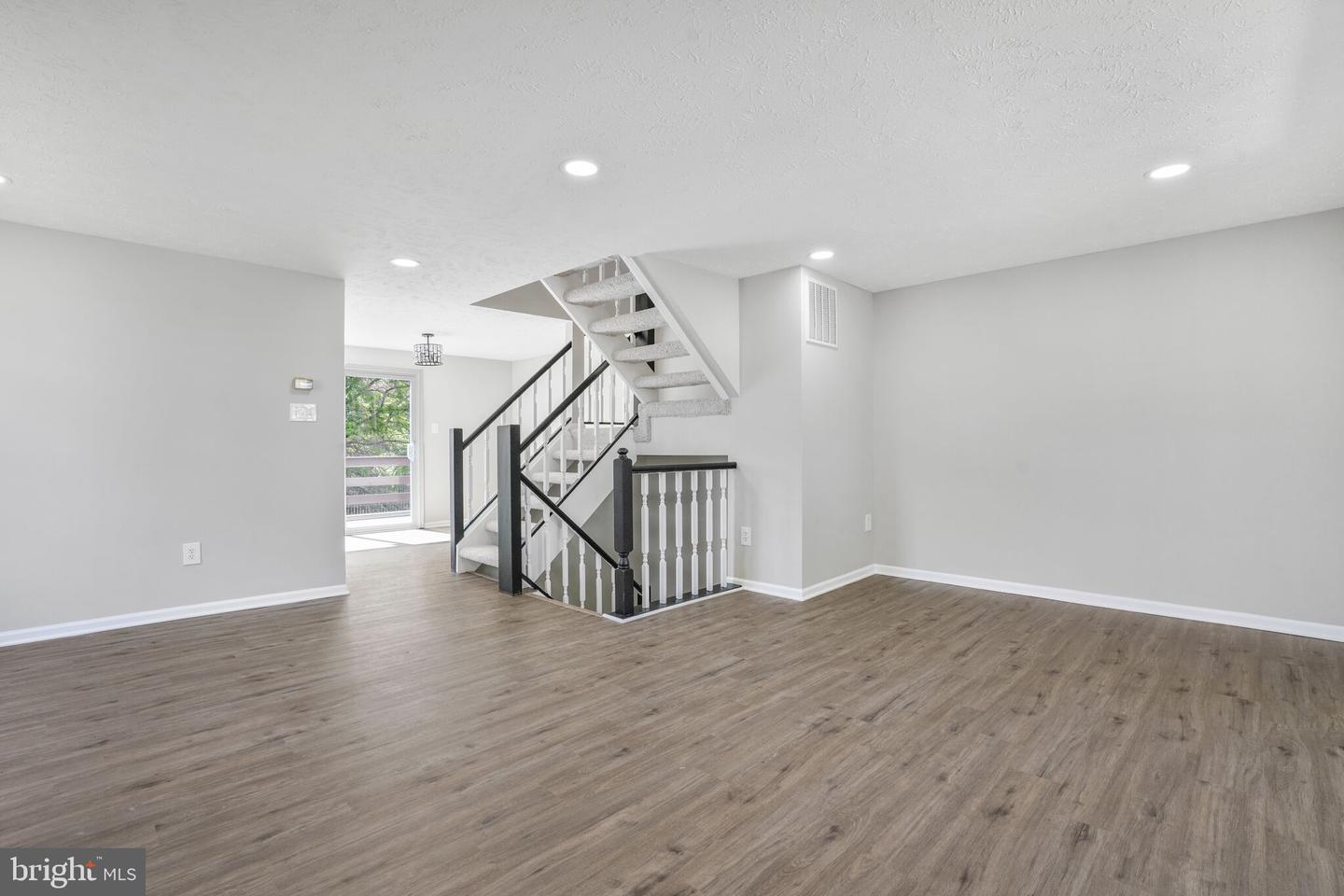 7423 ASPENPARK RD, LORTON, Virginia 22079, 4 Bedrooms Bedrooms, ,2 BathroomsBathrooms,Residential,For sale,7423 ASPENPARK RD,VAFX2239984 MLS # VAFX2239984