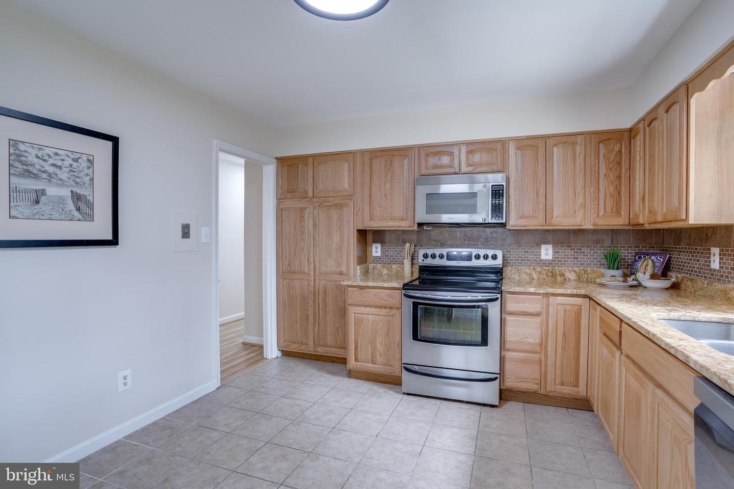 7923 KARL RD, ALEXANDRIA, Virginia 22308, 4 Bedrooms Bedrooms, ,3 BathroomsBathrooms,Residential,For sale,7923 KARL RD,VAFX2239936 MLS # VAFX2239936