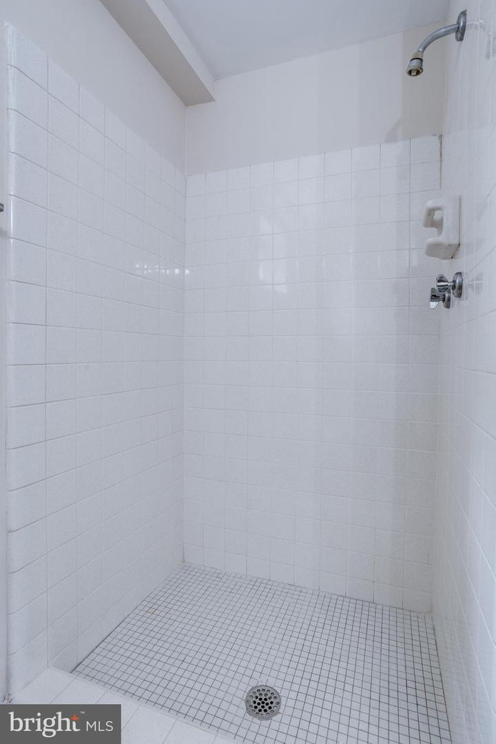 7923 KARL RD, ALEXANDRIA, Virginia 22308, 4 Bedrooms Bedrooms, ,3 BathroomsBathrooms,Residential,For sale,7923 KARL RD,VAFX2239936 MLS # VAFX2239936