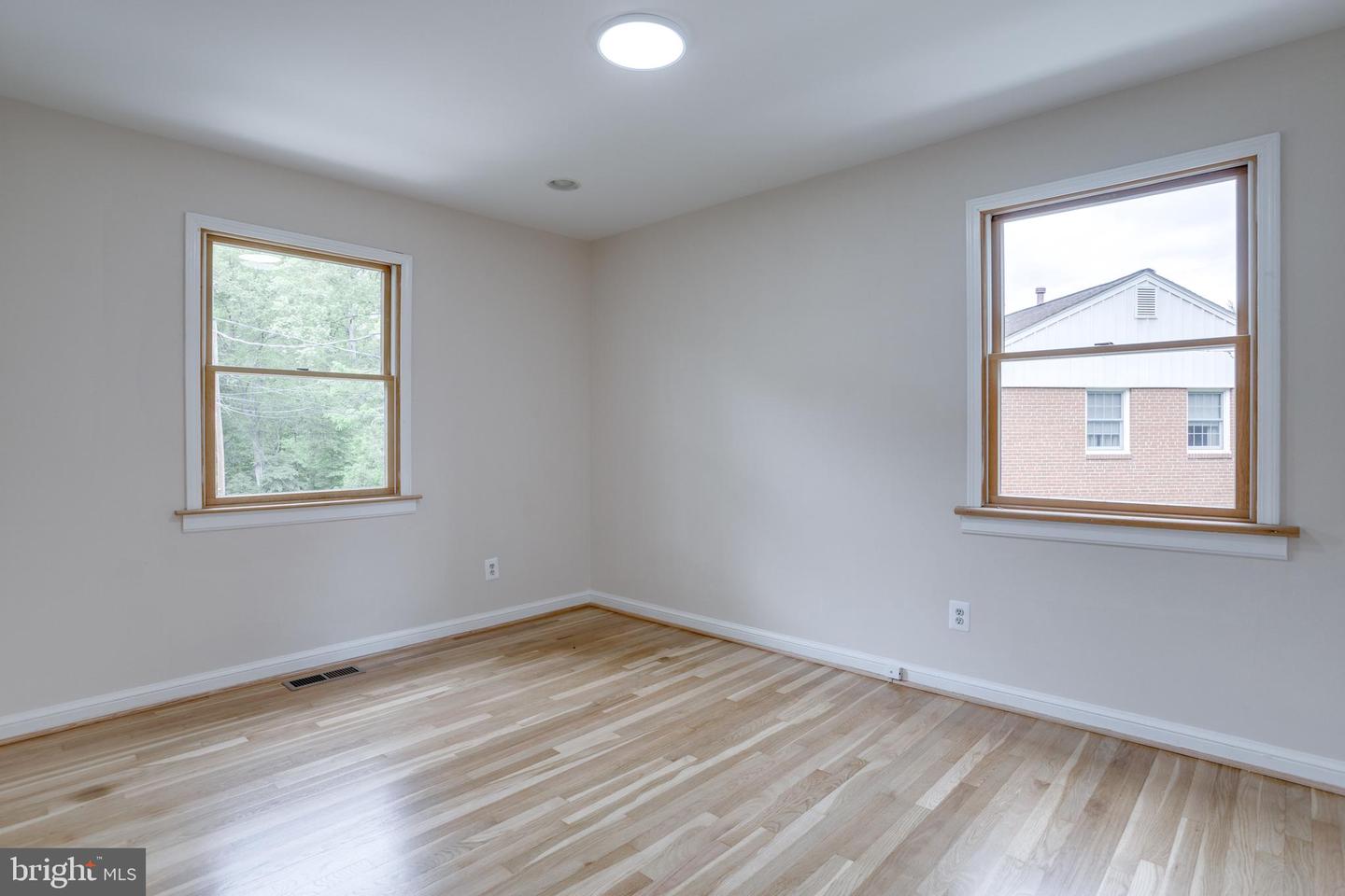 7923 KARL RD, ALEXANDRIA, Virginia 22308, 4 Bedrooms Bedrooms, ,3 BathroomsBathrooms,Residential,For sale,7923 KARL RD,VAFX2239936 MLS # VAFX2239936