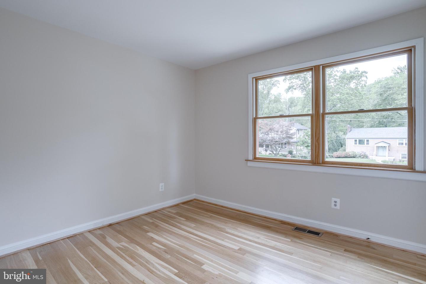 7923 KARL RD, ALEXANDRIA, Virginia 22308, 4 Bedrooms Bedrooms, ,3 BathroomsBathrooms,Residential,For sale,7923 KARL RD,VAFX2239936 MLS # VAFX2239936