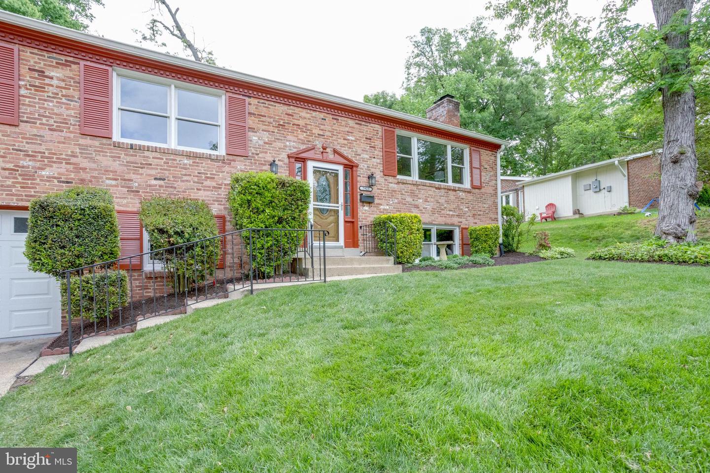 7923 KARL RD, ALEXANDRIA, Virginia 22308, 4 Bedrooms Bedrooms, ,3 BathroomsBathrooms,Residential,For sale,7923 KARL RD,VAFX2239936 MLS # VAFX2239936