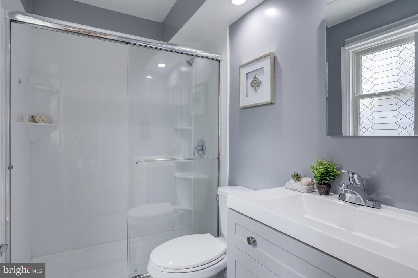 7923 KARL RD, ALEXANDRIA, Virginia 22308, 4 Bedrooms Bedrooms, ,3 BathroomsBathrooms,Residential,For sale,7923 KARL RD,VAFX2239936 MLS # VAFX2239936