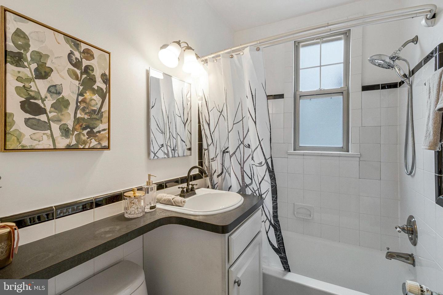 1441 EUCLID ST NW #106, WASHINGTON, District Of Columbia 20009, 1 Bedroom Bedrooms, ,1 BathroomBathrooms,Residential,For sale,1441 EUCLID ST NW #106,DCDC2199984 MLS # DCDC2199984