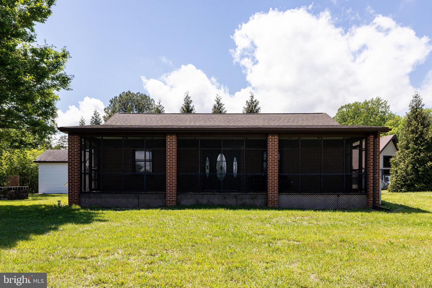 143 WOODLAND CT, LURAY, Virginia 22835, 2 Bedrooms Bedrooms, ,2 BathroomsBathrooms,Residential,For sale,143 WOODLAND CT,VAPA2004894 MLS # VAPA2004894