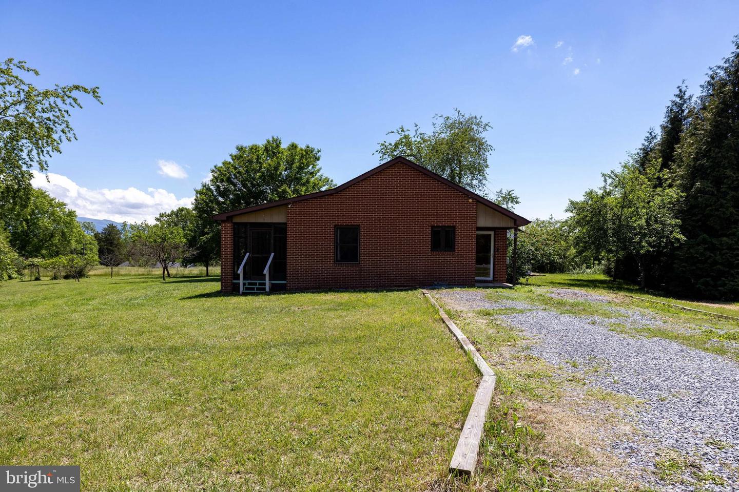 143 WOODLAND CT, LURAY, Virginia 22835, 2 Bedrooms Bedrooms, ,2 BathroomsBathrooms,Residential,For sale,143 WOODLAND CT,VAPA2004894 MLS # VAPA2004894