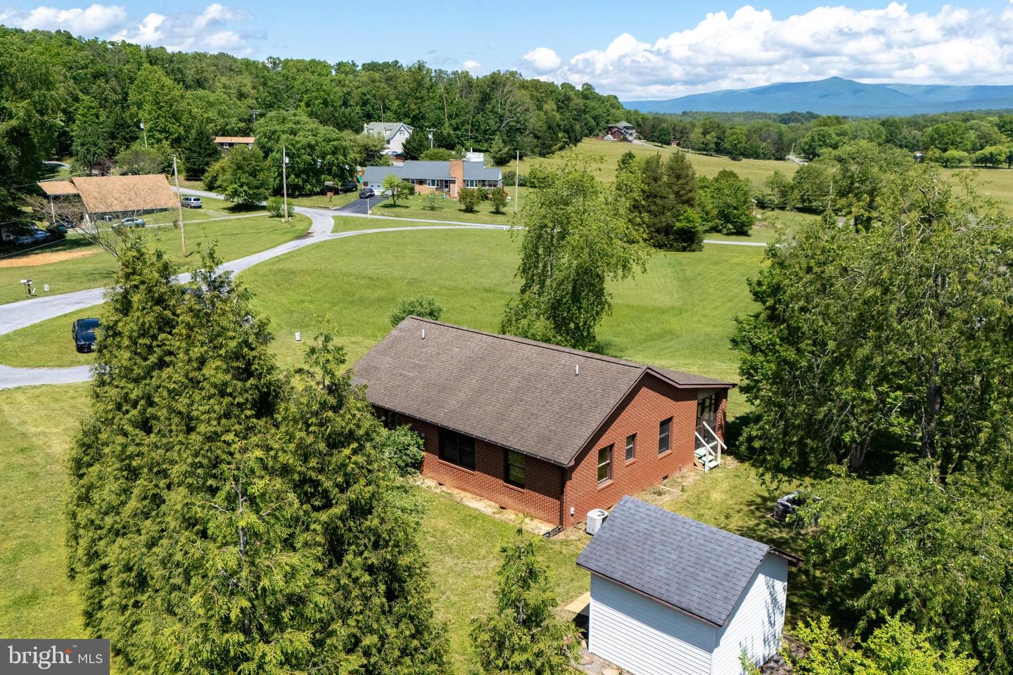 143 WOODLAND CT, LURAY, Virginia 22835, 2 Bedrooms Bedrooms, ,2 BathroomsBathrooms,Residential,For sale,143 WOODLAND CT,VAPA2004894 MLS # VAPA2004894