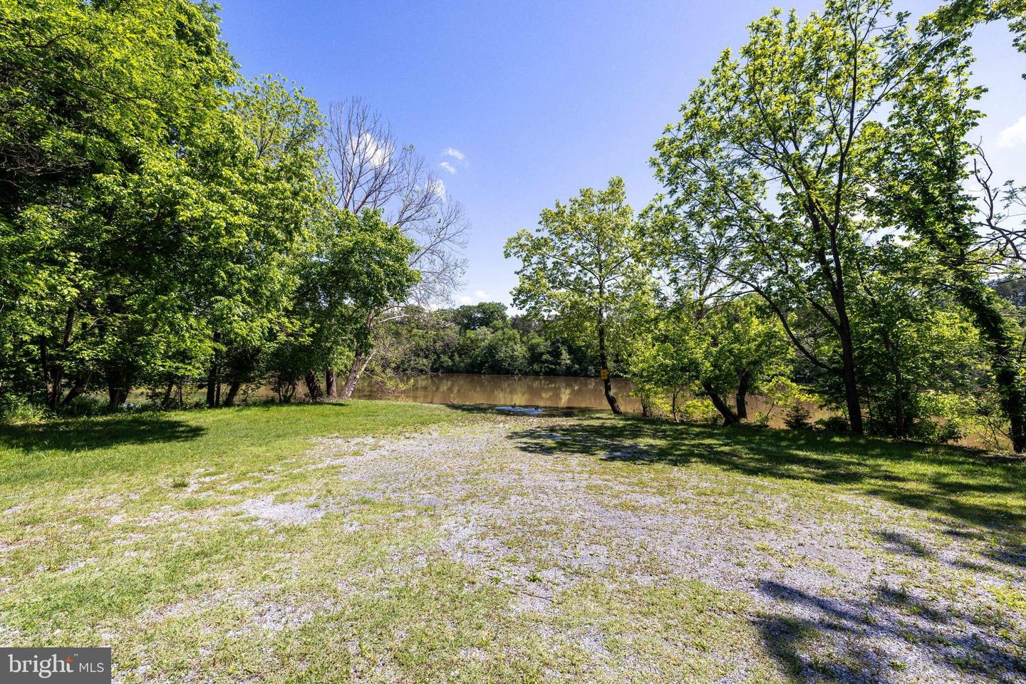 143 WOODLAND CT, LURAY, Virginia 22835, 2 Bedrooms Bedrooms, ,2 BathroomsBathrooms,Residential,For sale,143 WOODLAND CT,VAPA2004894 MLS # VAPA2004894